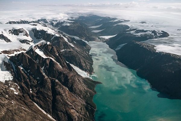 Sukkertoppen ice cap in southwest Greenland (2013)